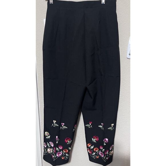 New Larry Levine Cropped Pants Size 8P Black Embroidered Floral Ankle High Rise - Picture 5 of 7